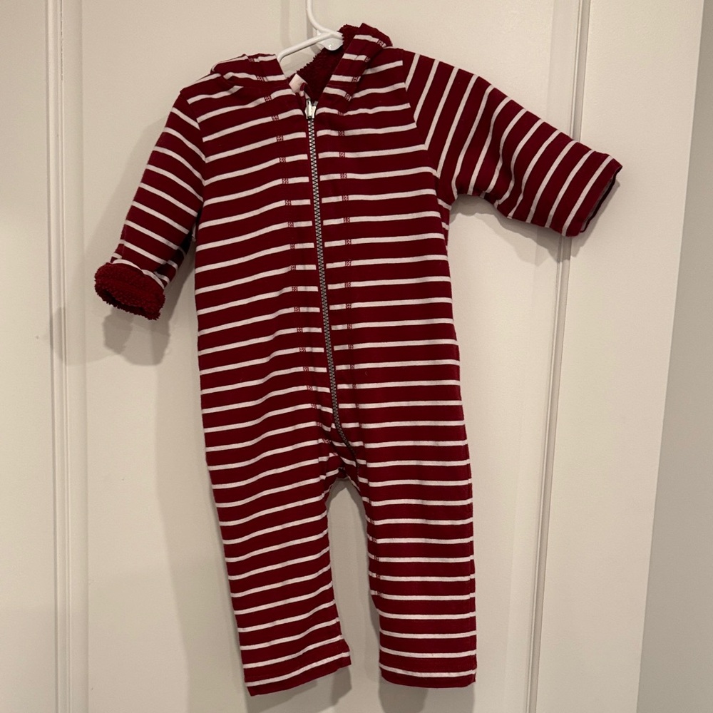 Hanna Andersson Kids Footie in Red and White Stripes